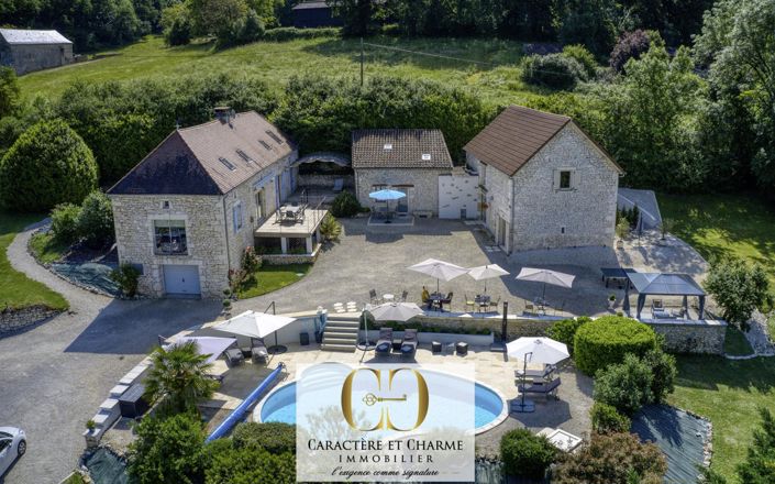 Image No.24-7 Bed House for sale