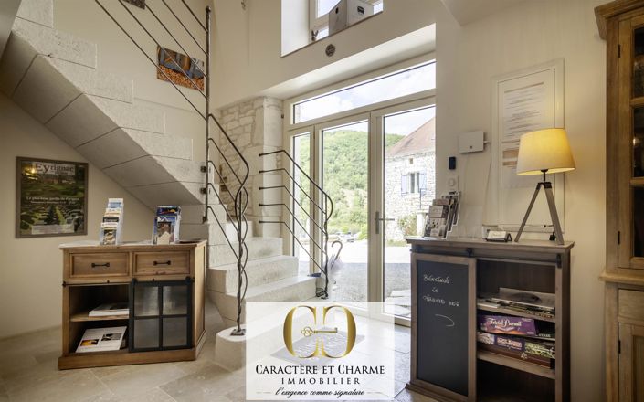 Image No.9-7 Bed House for sale