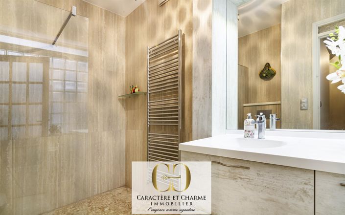 Image No.11-5 Bed House for sale