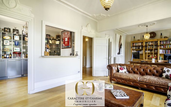 Image No.15-5 Bed House for sale