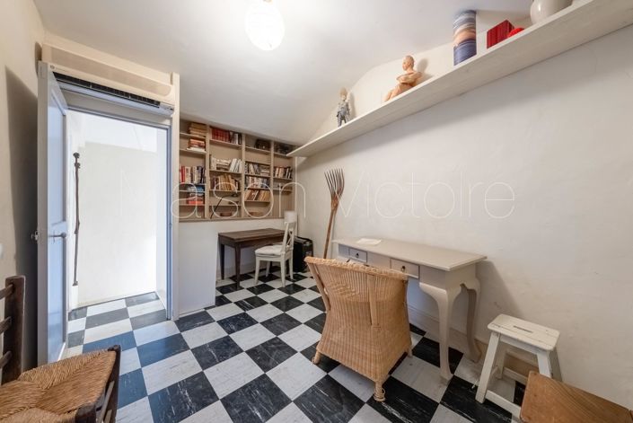 Image No.15-2 Bed House for sale