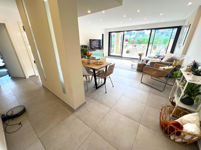 Image No.7-3 Bed House for sale