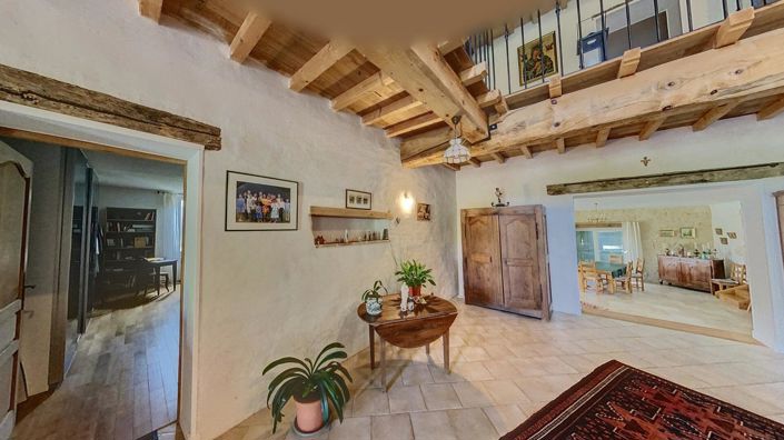 Image No.4-9 Bed House for sale