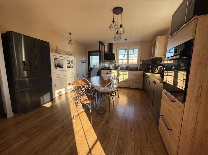 Image No.5-4 Bed House for sale