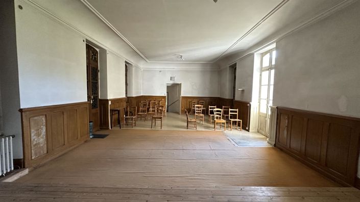 Image No.2-Maison de 14 chambres à vendre à Saint-Jean-d'Angély