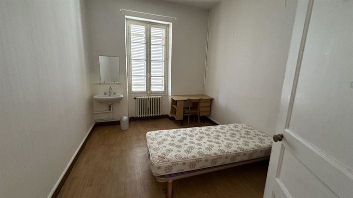 Image No.9-14 Bed House for sale