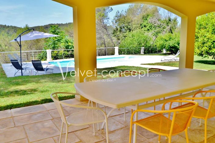 Image No.3-5 Bed House for sale