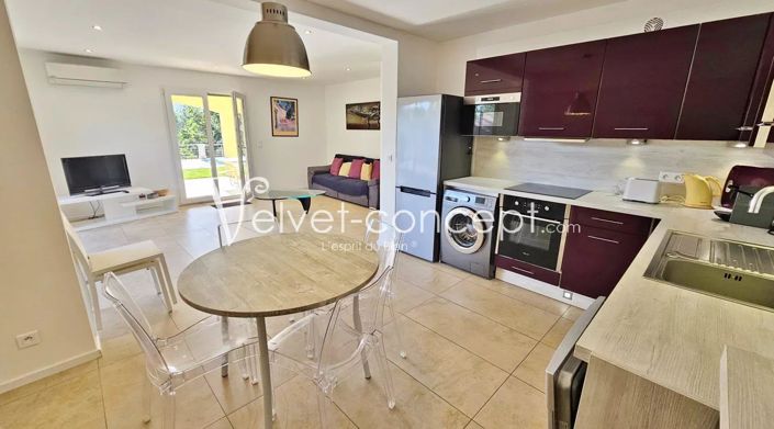 Image No.12-5 Bed House for sale