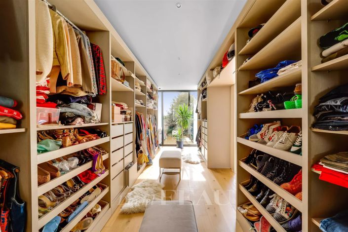 Image No.14-5 Bed House for sale