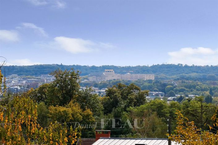 Image No.19-5 Bed House for sale