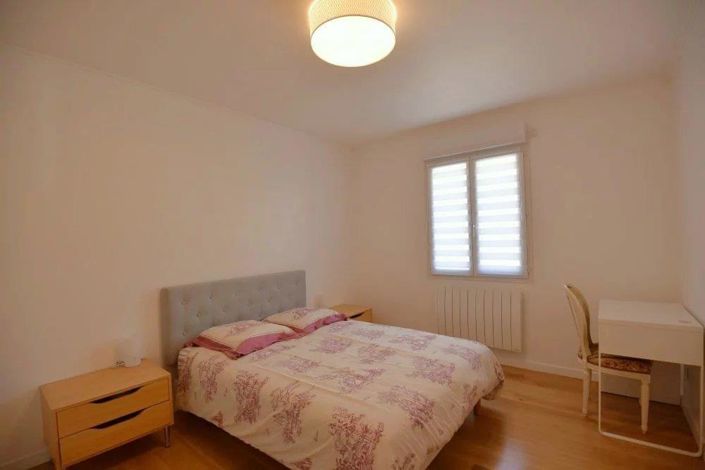 Image No.10-4 Bed House for sale