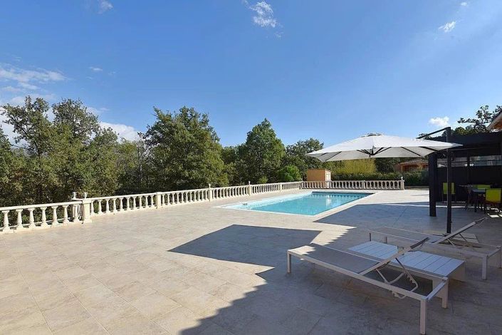 Image No.2-4 Bed House for sale