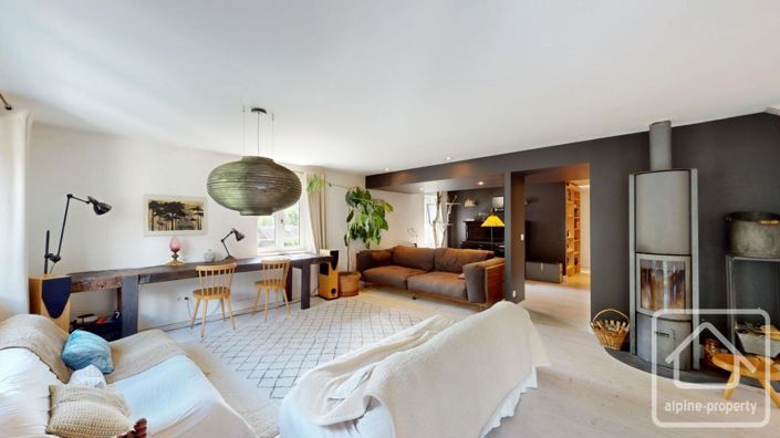 Image No.10-3 Bed Apartment for sale