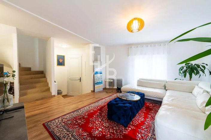 Image No.2-4 Bed Apartment for sale