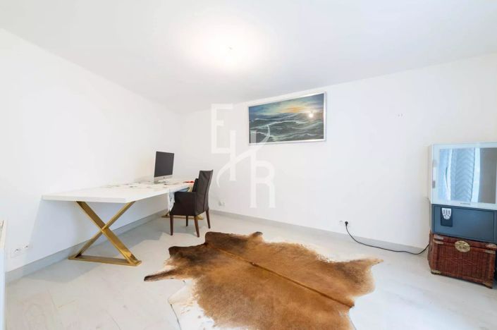 Image No.9-4 Bed Apartment for sale