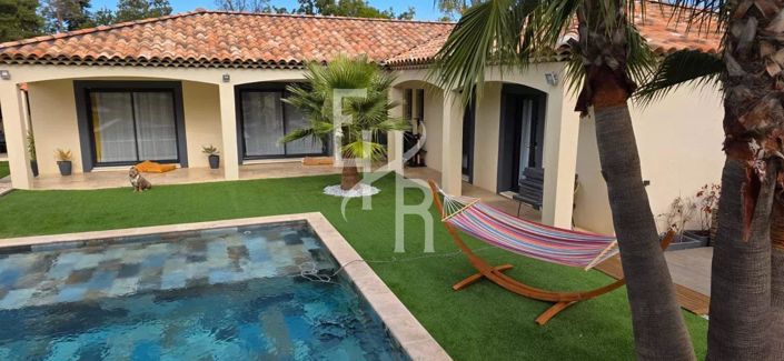 Image No.1-4 Bed House for sale
