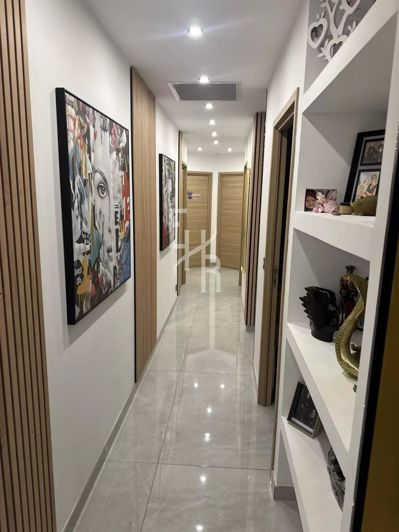 Image No.12-4 Bed House for sale