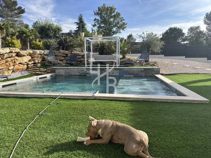 Image No.14-4 Bed House for sale