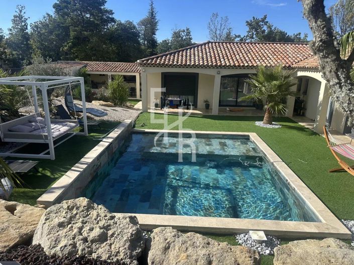 Image No.20-4 Bed House for sale