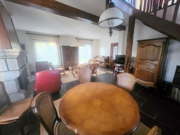 Image No.2-Maison de 4 chambres à vendre à Carhaix-Plouguer