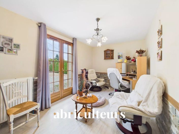 Image No.9-3 Bed House for sale