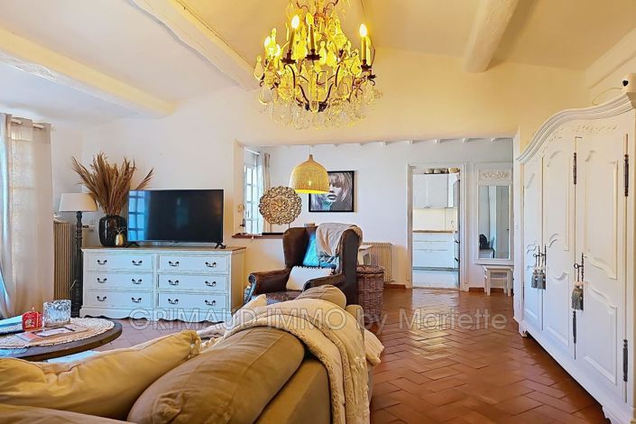 Image No.4-9 Bed House for sale