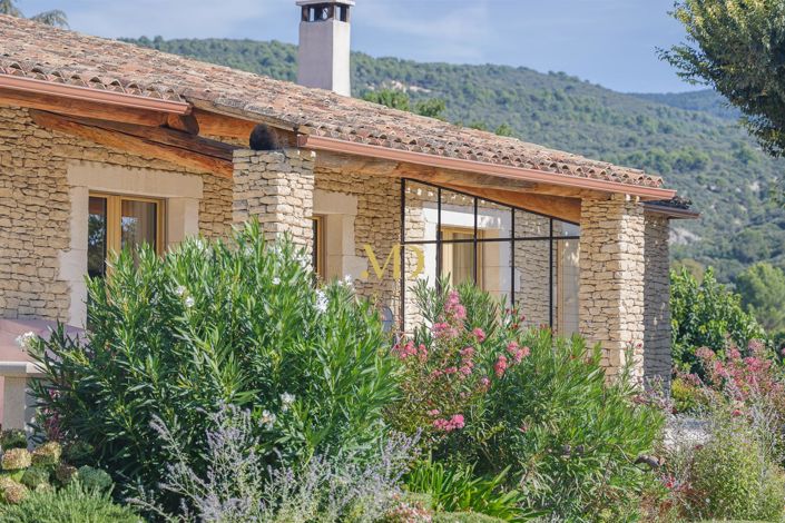 Image No.19-6 Bed House for sale