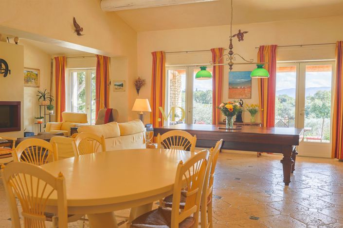 Image No.60-6 Bed House for sale