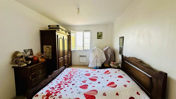 Image No.10-4 Bed House for sale