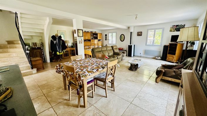 Image No.3-4 Bed House for sale