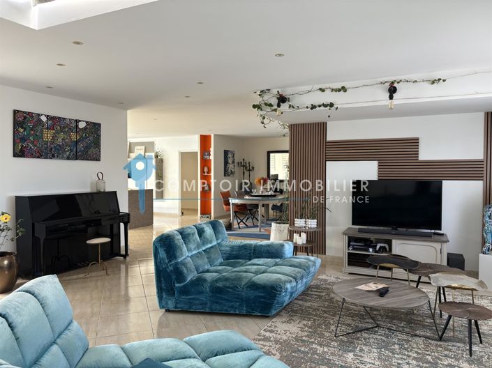 Image No.15-4 Bed House for sale