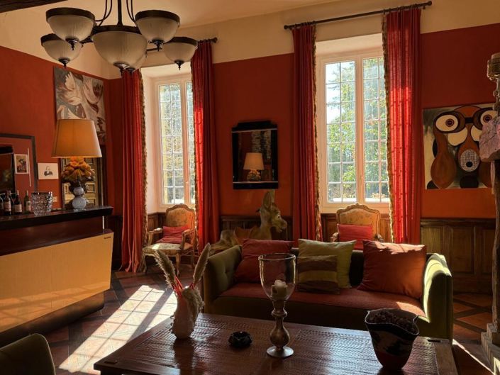 Image No.10-6 Bed House for sale