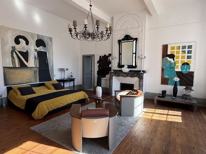 Image No.20-6 Bed House for sale