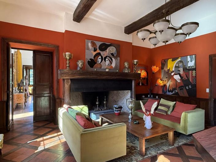 Image No.9-6 Bed House for sale