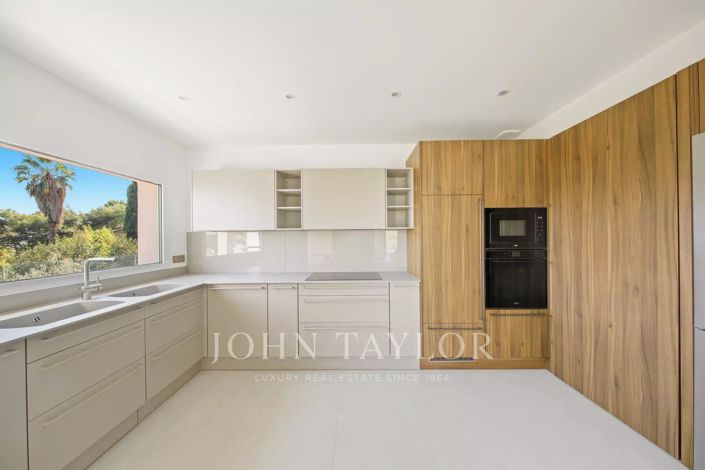 Image No.12-House for sale