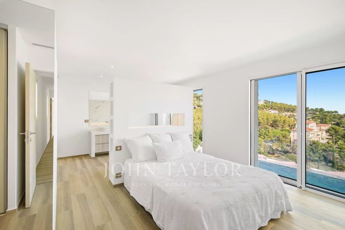 Image No.14-House for sale