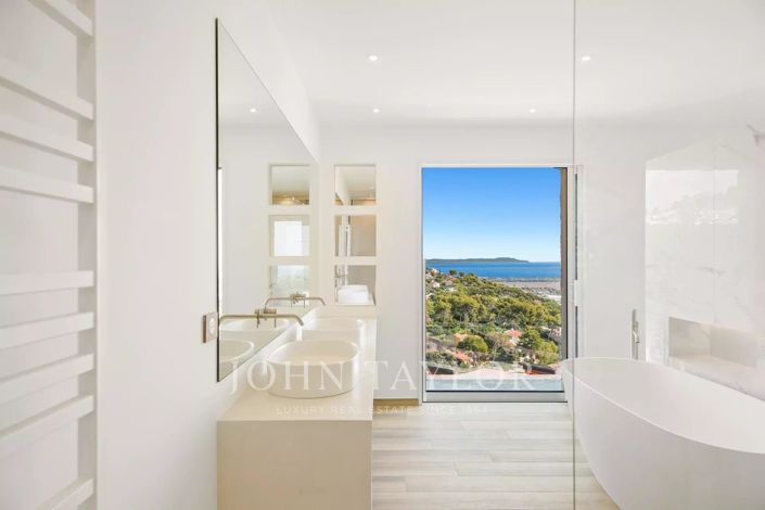 Image No.16-House for sale