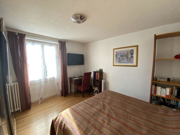 Image No.12-4 Bed House for sale