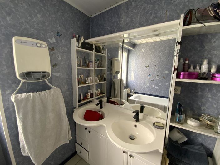 Image No.15-4 Bed House for sale