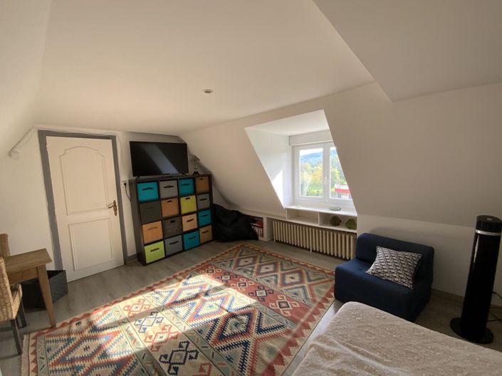 Image No.19-4 Bed House for sale