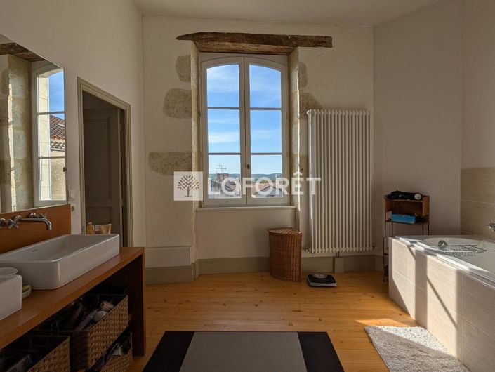 Image No.14-5 Bed Property for sale