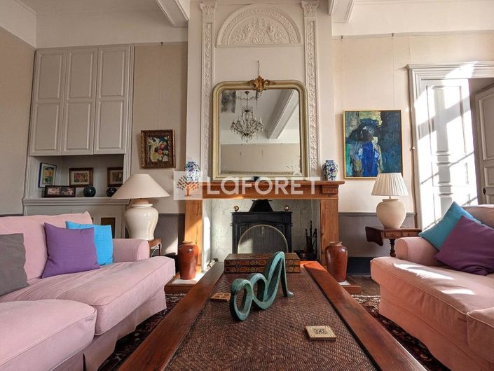 Image No.3-5 Bed Property for sale