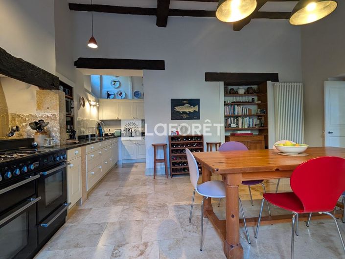 Image No.5-5 Bed Property for sale