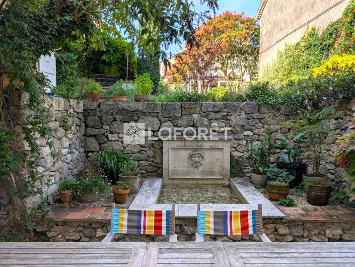 Image No.7-5 Bed Property for sale