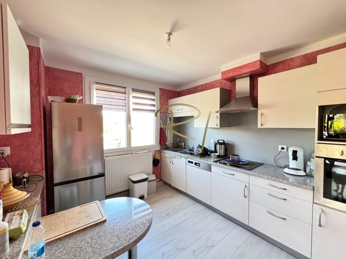 Image No.3-3 Bed House for sale