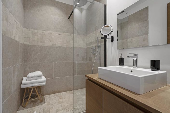 Image No.10-7 Bed House for sale