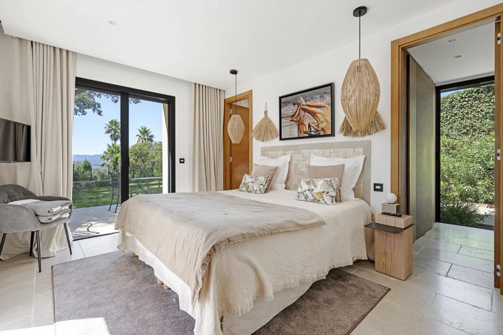 Image No.11-7 Bed House for sale