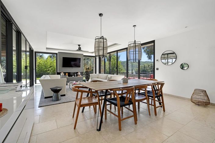 Image No.5-7 Bed House for sale