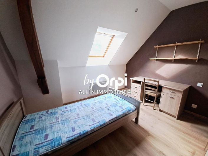 Image No.16-10 Bed House for sale