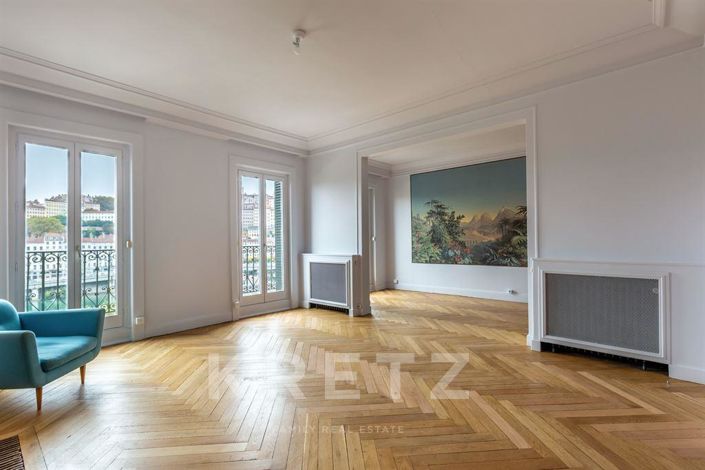 Image No.4-4 Bed Apartment for sale